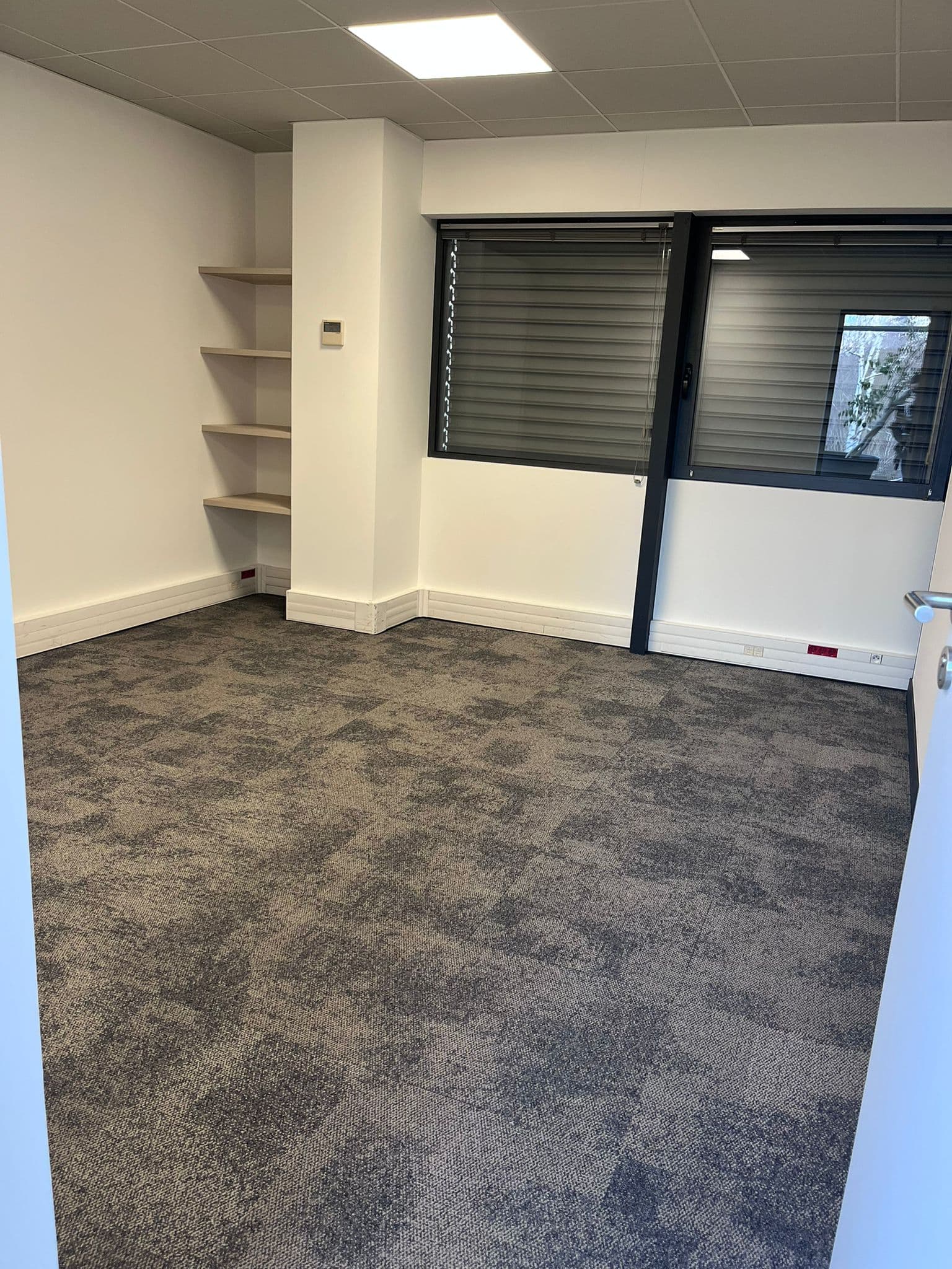 Bureau professionnel nettoyé Annecy